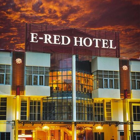 Ernes Hotel Alma Bukit Mertajam Ngoại thất bức ảnh